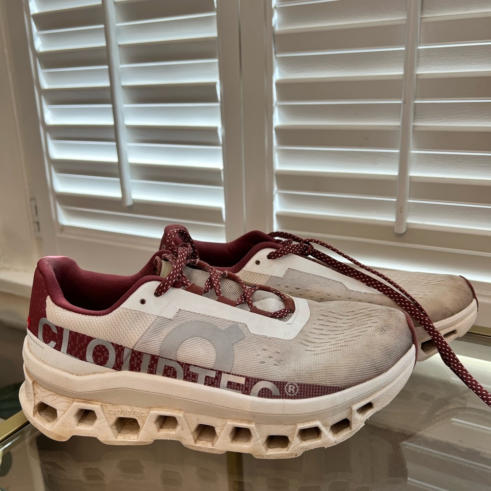 On Cloudmonster Women 9
